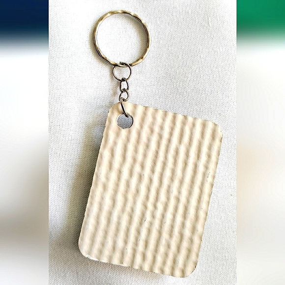 NEW Handmade Keychain Bag Tag! Italian Textured Wood & Genuine Cowrie Shell. - Picture 4 of 6